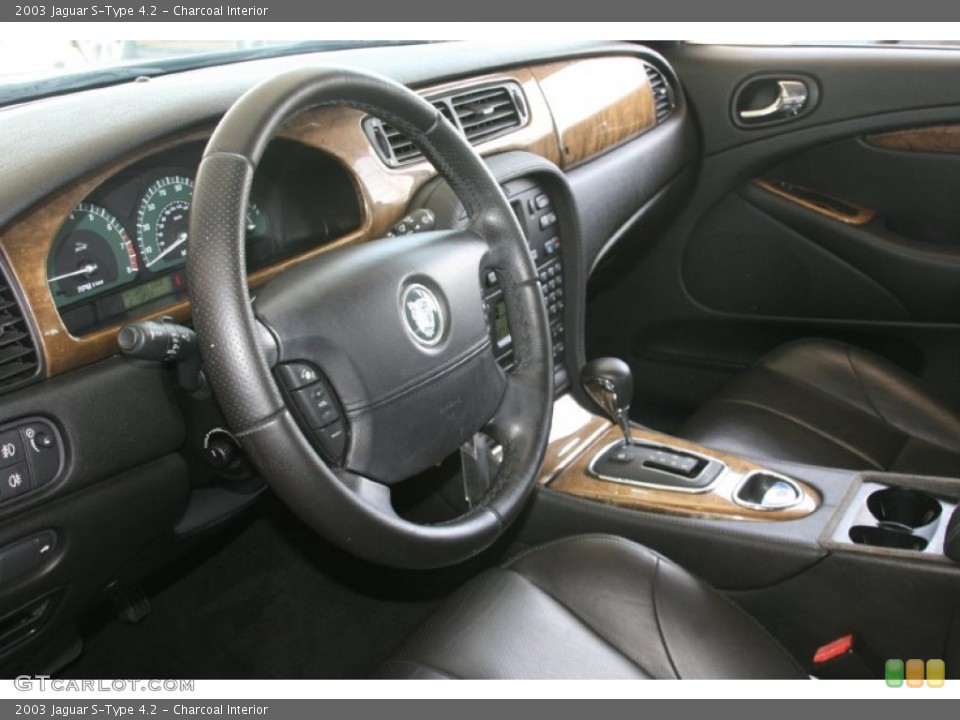 Charcoal Interior Photo for the 2003 Jaguar S-Type 4.2 #52128037