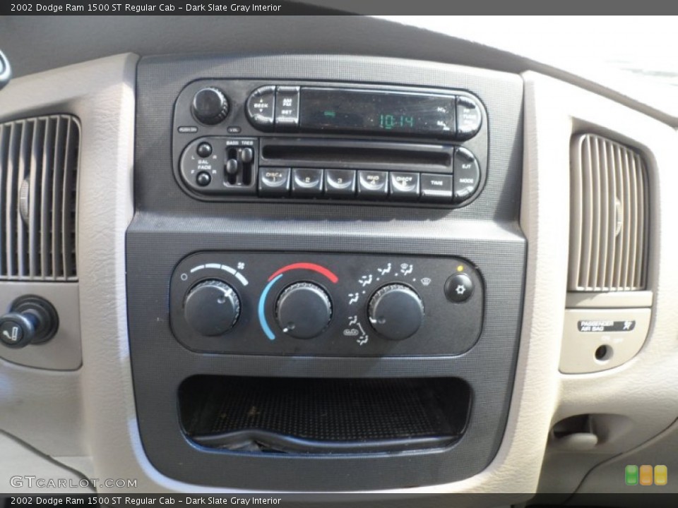 Dark Slate Gray Interior Controls for the 2002 Dodge Ram 1500 ST Regular Cab #52129993