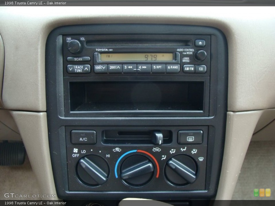 Oak Interior Controls for the 1998 Toyota Camry LE #52131804