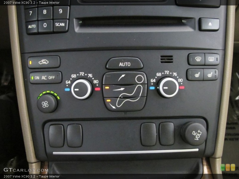 Taupe Interior Controls for the 2007 Volvo XC90 3.2 #52132564