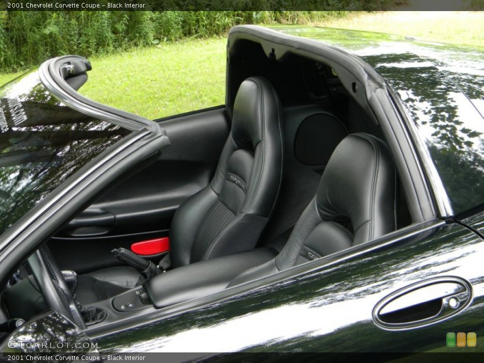 Black Interior Photo for the 2001 Chevrolet Corvette Coupe #52134523