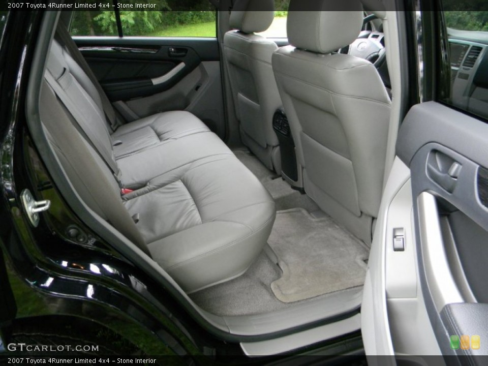 Stone Interior Photo for the 2007 Toyota 4Runner Limited 4x4 #52135162