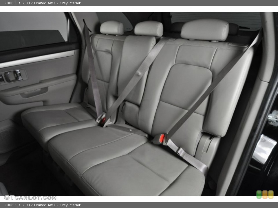 Grey Interior Photo for the 2008 Suzuki XL7 Limited AWD #52137280