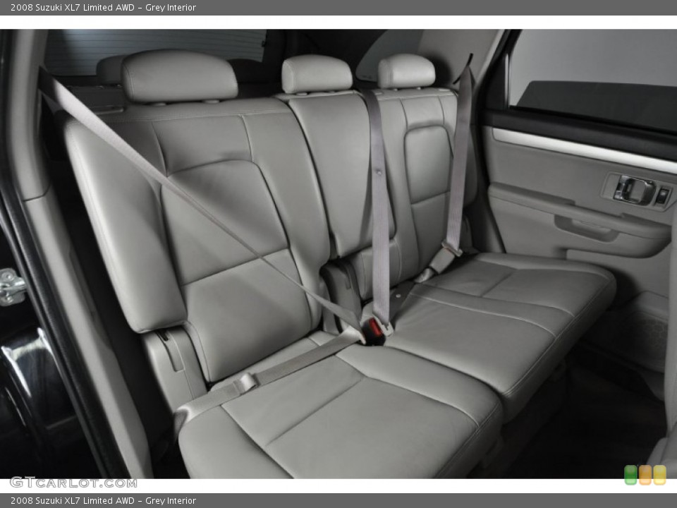 Grey Interior Photo for the 2008 Suzuki XL7 Limited AWD #52137370