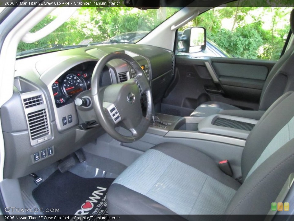 Graphite/Titanium Interior Photo for the 2006 Nissan Titan SE Crew Cab 4x4 #52150959