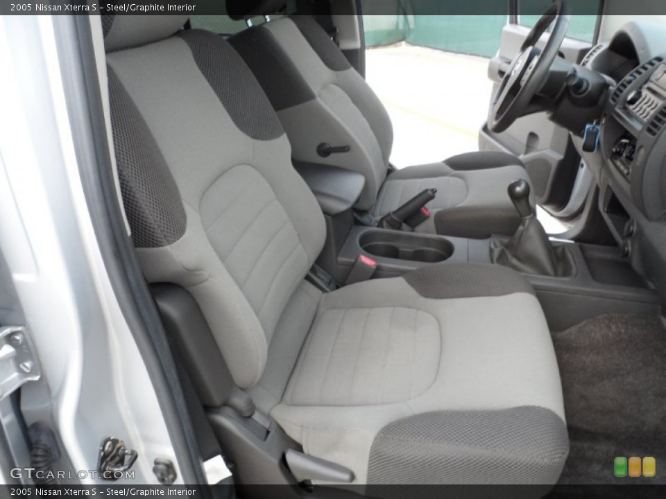 Steel/Graphite Interior Photo for the 2005 Nissan Xterra S #52159261