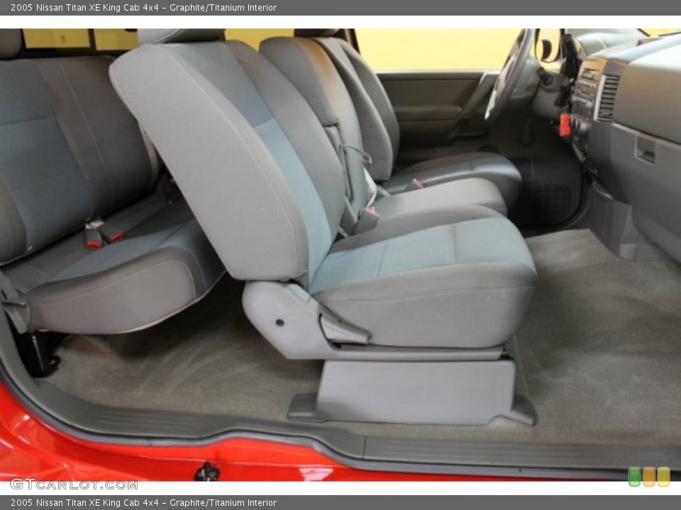 Graphite/Titanium Interior Photo for the 2005 Nissan Titan XE King Cab 4x4 #52165345