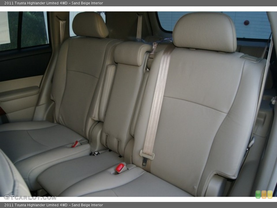Sand Beige Interior Photo for the 2011 Toyota Highlander Limited 4WD #52167364