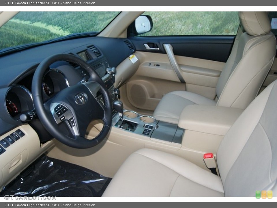 Sand Beige Interior Photo for the 2011 Toyota Highlander SE 4WD #52167538