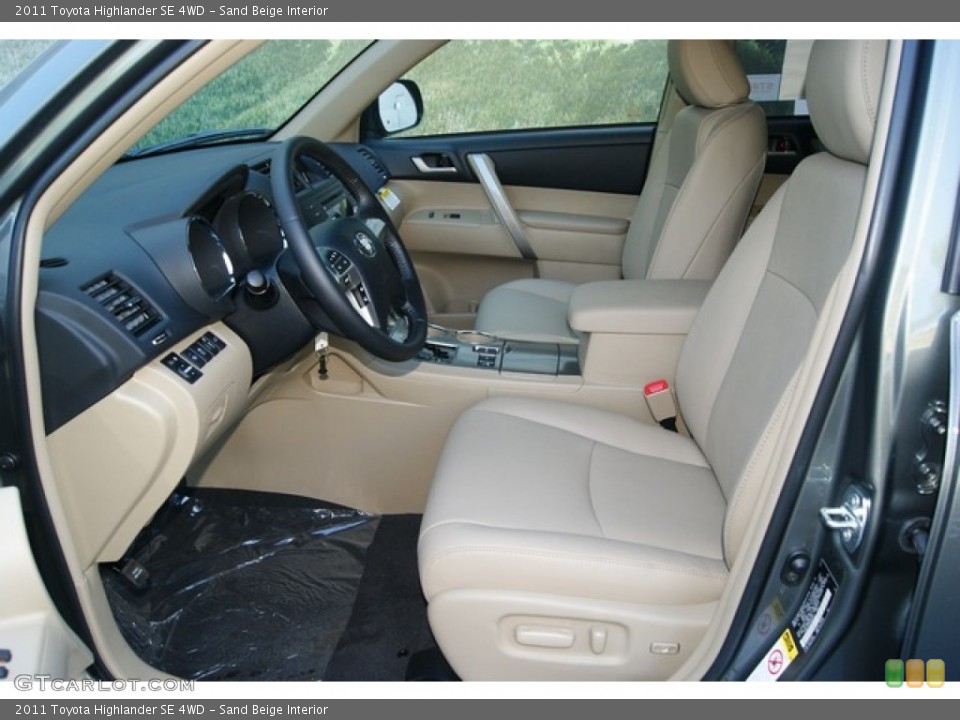 Sand Beige Interior Photo for the 2011 Toyota Highlander SE 4WD #52167544