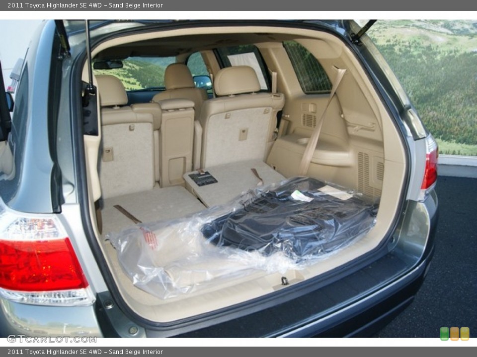 Sand Beige Interior Trunk for the 2011 Toyota Highlander SE 4WD #52167631