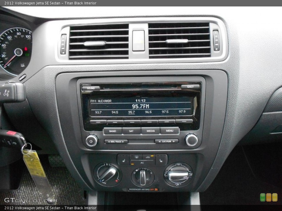 Titan Black Interior Controls for the 2012 Volkswagen Jetta SE Sedan #52178188