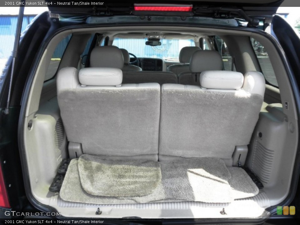 Neutral Tan/Shale Interior Trunk for the 2001 GMC Yukon SLT 4x4 #52181146