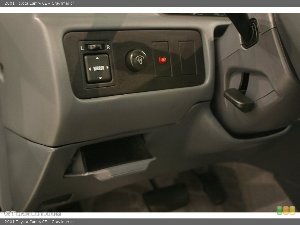 Gray Interior Controls for the 2001 Toyota Camry CE #52191583