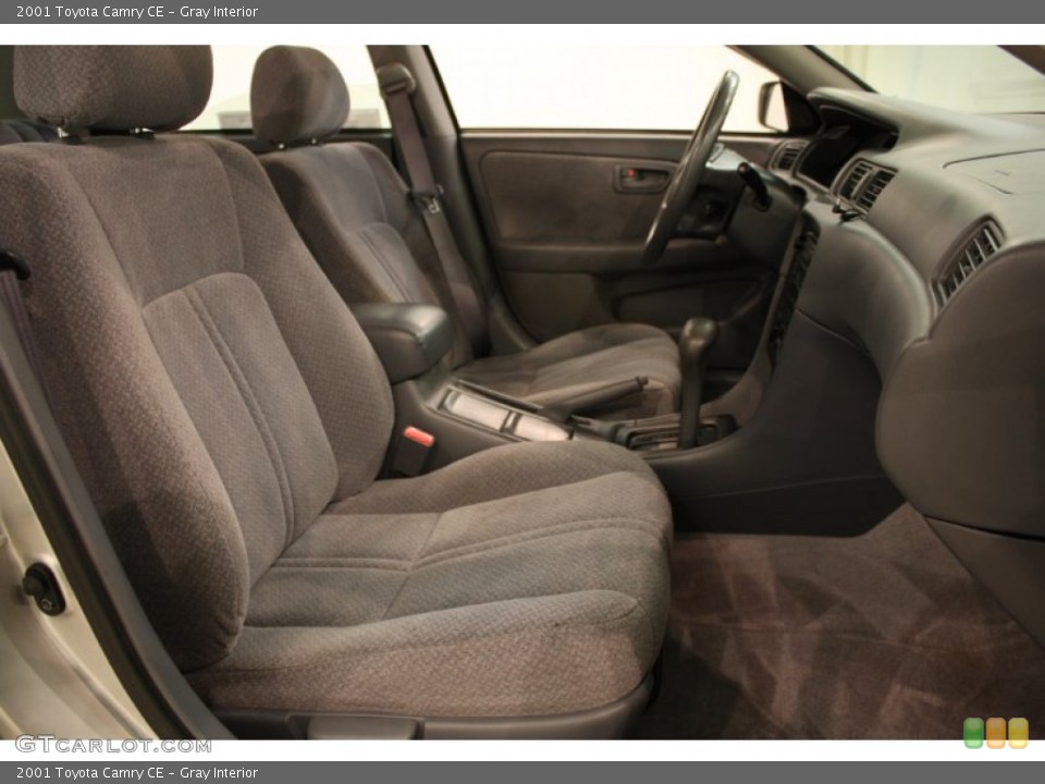 Gray Interior Photo for the 2001 Toyota Camry CE #52191703