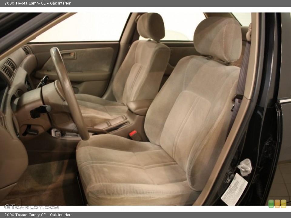 Oak Interior Photo for the 2000 Toyota Camry CE #52191958