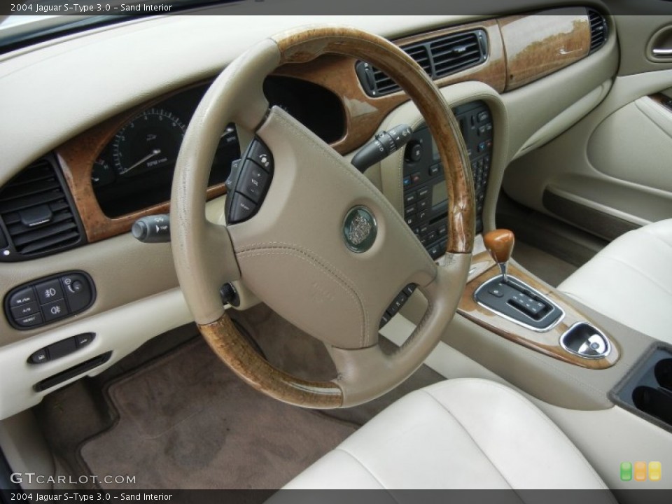 Sand Interior Photo for the 2004 Jaguar S-Type 3.0 #52201495
