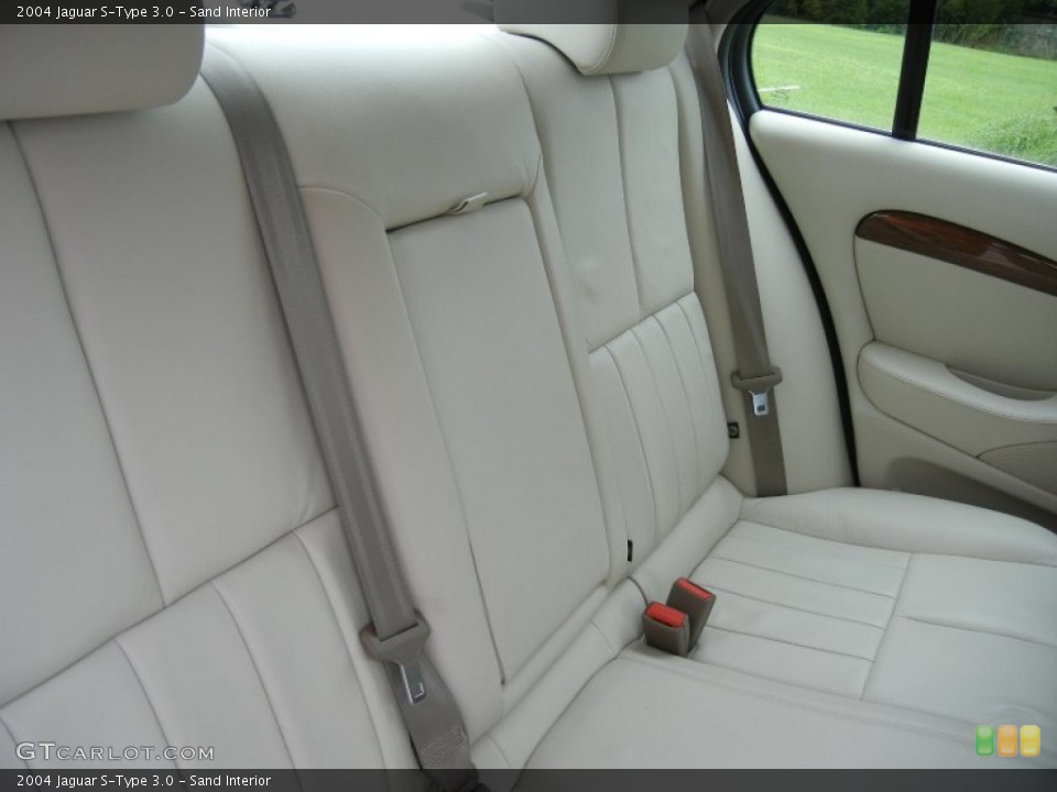 Sand Interior Photo for the 2004 Jaguar S-Type 3.0 #52201579