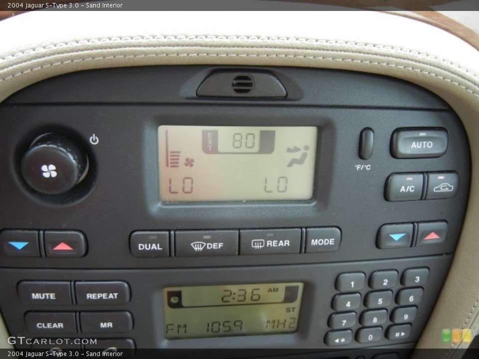 Sand Interior Controls for the 2004 Jaguar S-Type 3.0 #52201699