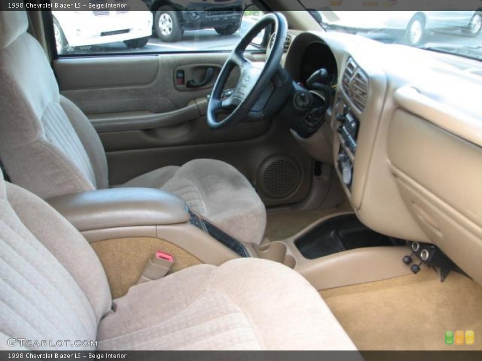 Beige Interior Photo for the 1998 Chevrolet Blazer LS #52202188