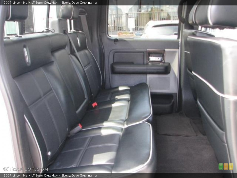Ebony/Dove Grey Interior Photo for the 2007 Lincoln Mark LT SuperCrew 4x4 #52203682