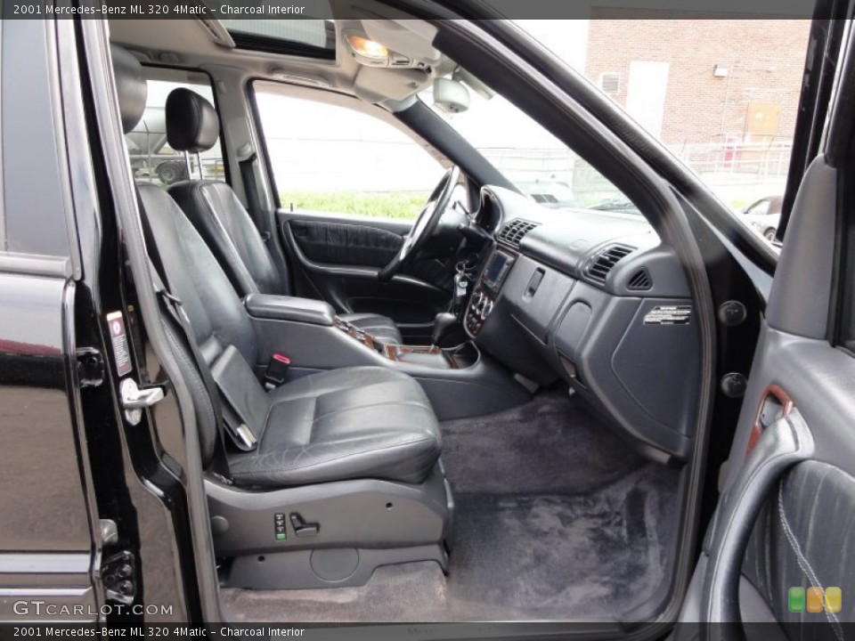 Charcoal Interior Photo for the 2001 Mercedes-Benz ML 320 4Matic #52216852