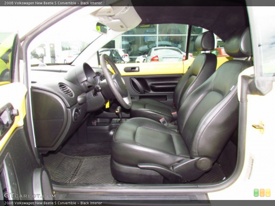 Black Interior Photo for the 2008 Volkswagen New Beetle S Convertible #52223806