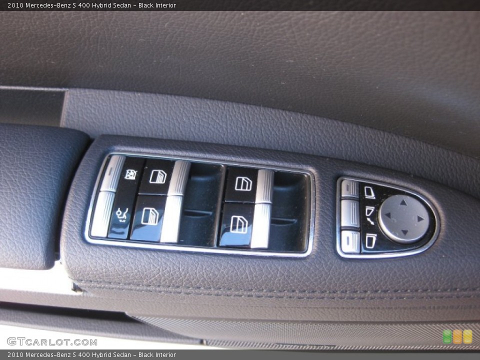 Black Interior Controls for the 2010 Mercedes-Benz S 400 Hybrid Sedan #52224373