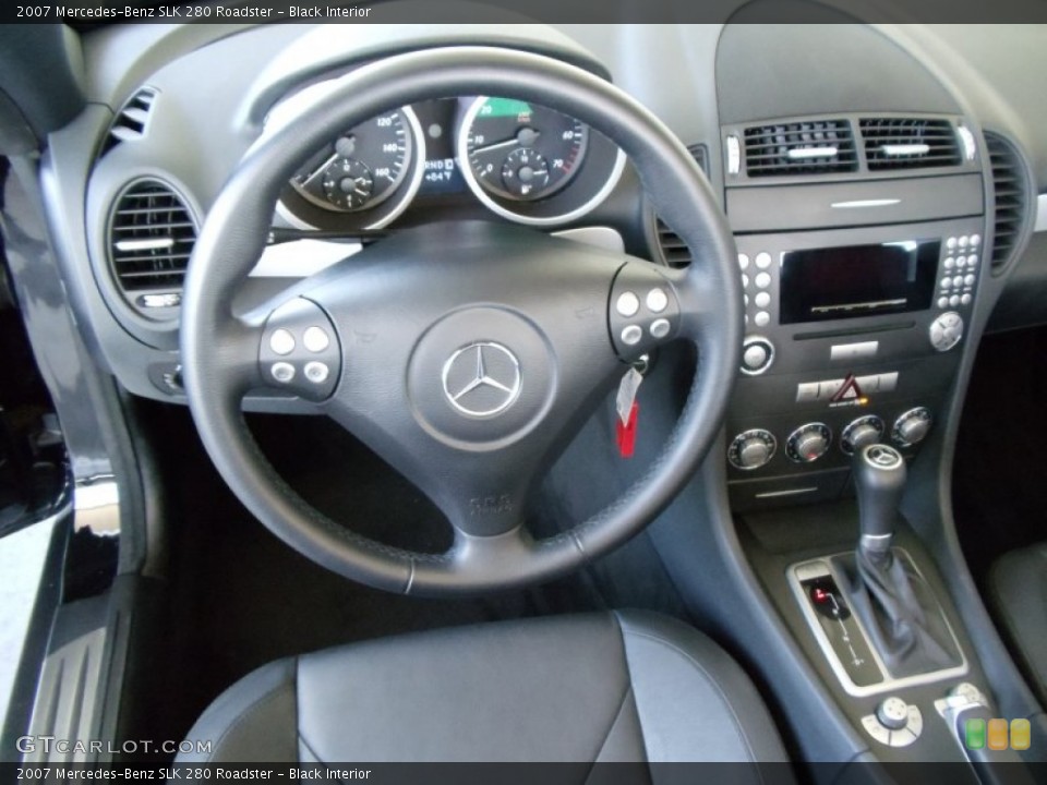 Black Interior Dashboard for the 2007 Mercedes-Benz SLK 280 Roadster #52231909