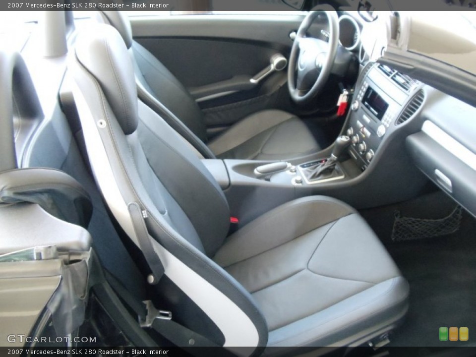 Black Interior Photo for the 2007 Mercedes-Benz SLK 280 Roadster #52231930