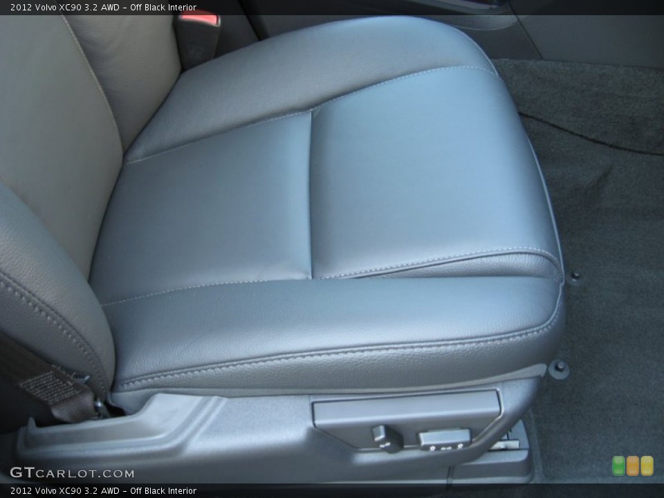 Off Black Interior Photo for the 2012 Volvo XC90 3.2 AWD #52235242