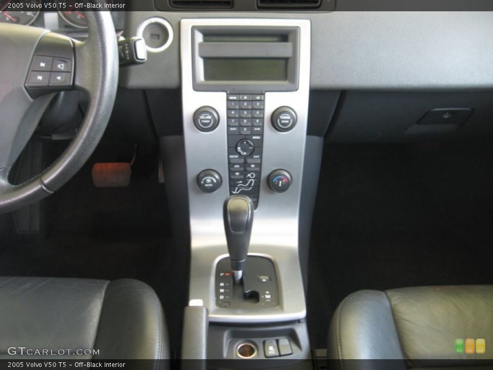 Off-Black Interior Controls for the 2005 Volvo V50 T5 #52237459