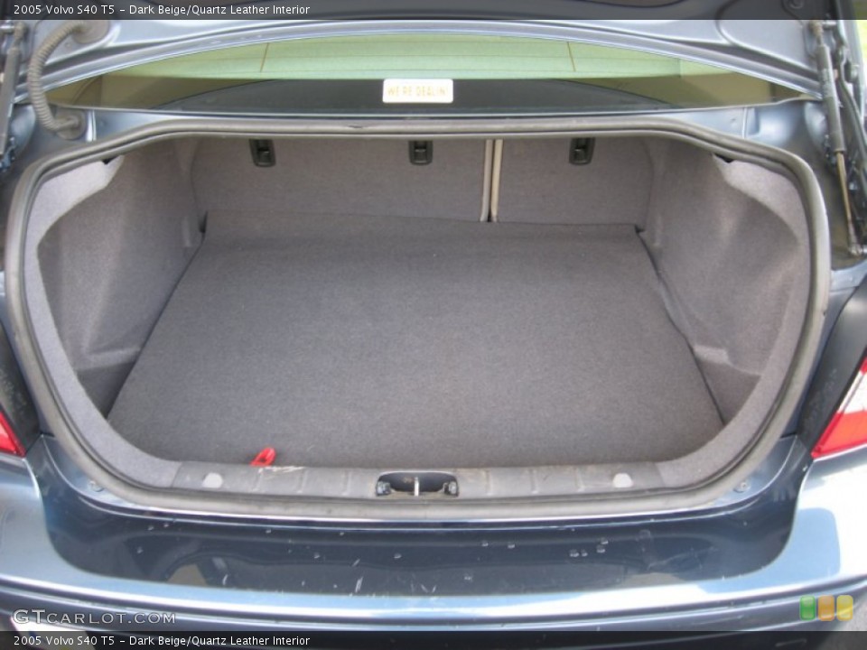 Dark Beige/Quartz Leather Interior Trunk for the 2005 Volvo S40 T5 #52237762