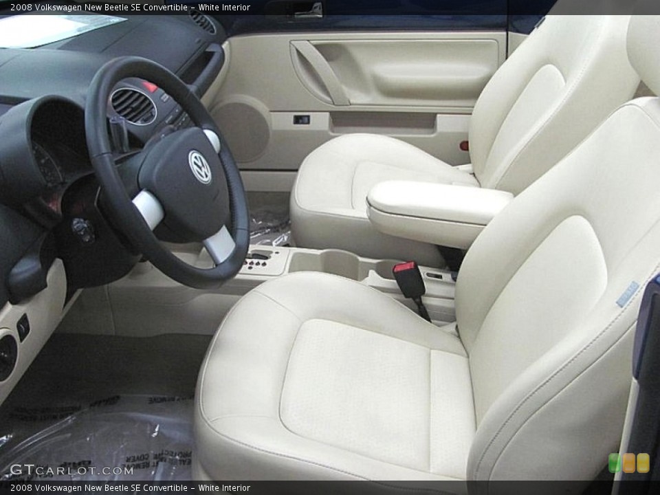 White Interior Photo for the 2008 Volkswagen New Beetle SE Convertible #52247998