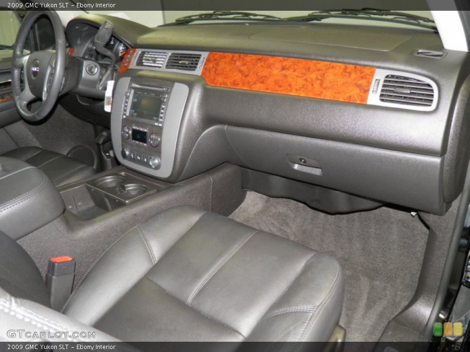 Ebony Interior Dashboard for the 2009 GMC Yukon SLT #52251199