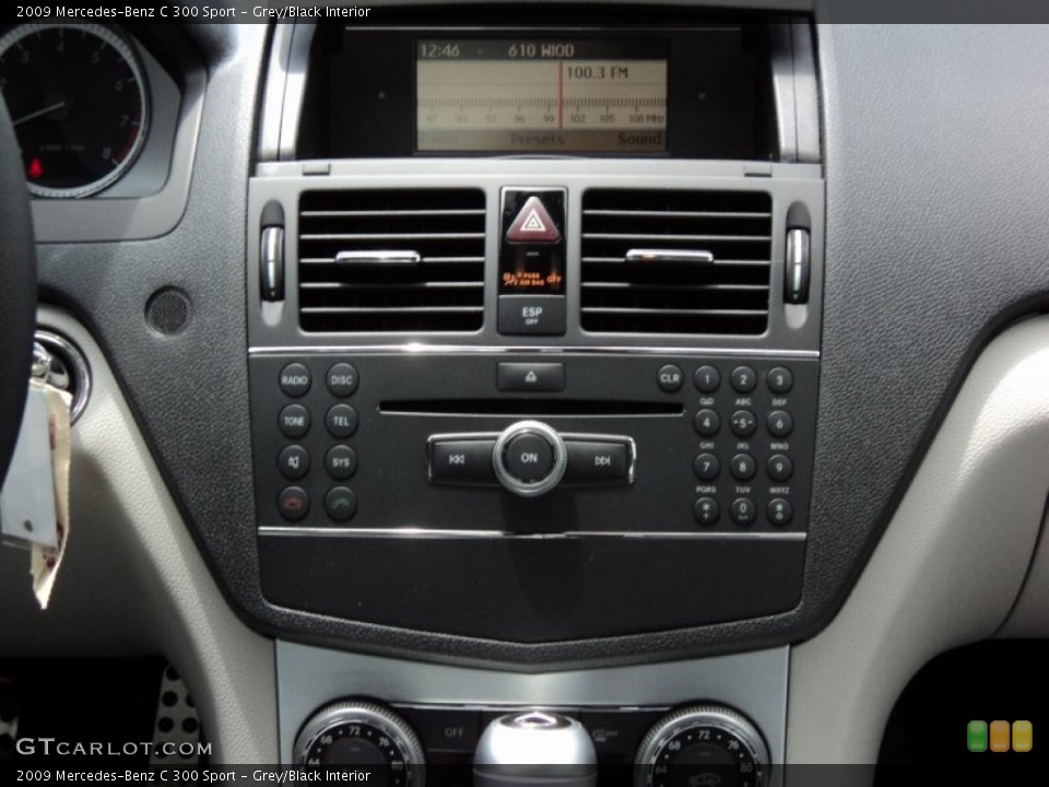 Grey/Black Interior Controls for the 2009 Mercedes-Benz C 300 Sport #52251574
