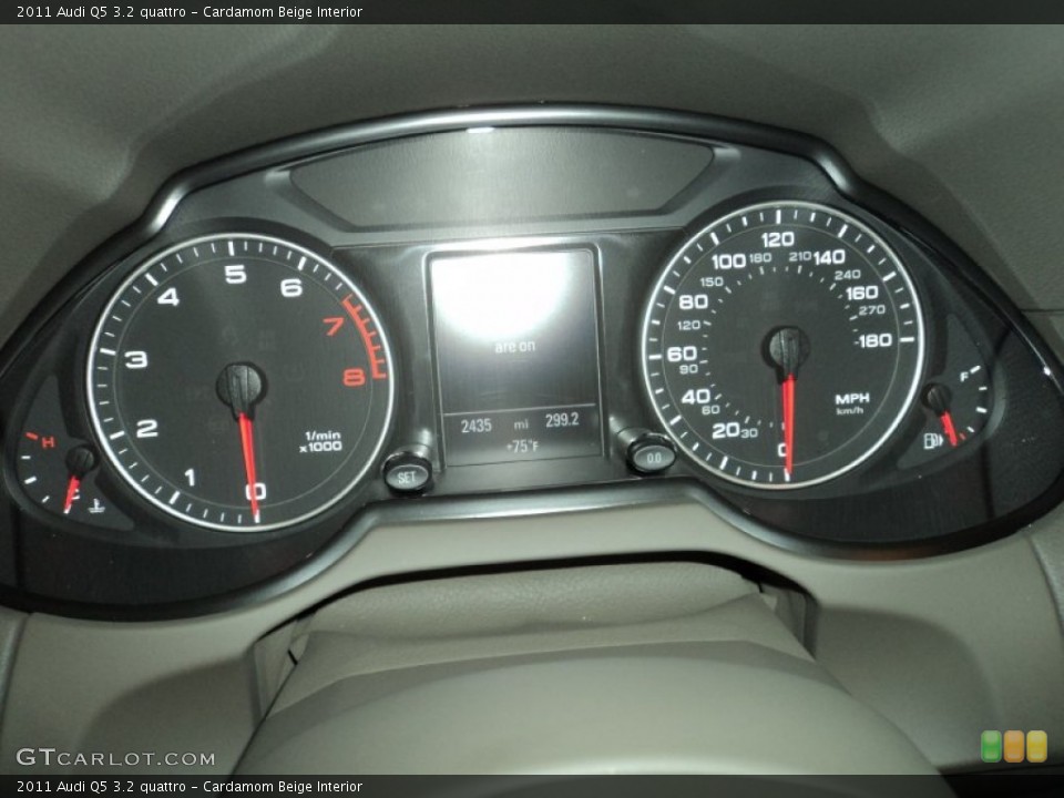 Cardamom Beige Interior Gauges for the 2011 Audi Q5 3.2 quattro #52252825