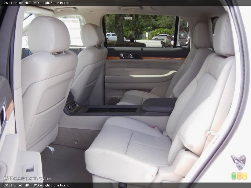 Light Stone Interior Photo for the 2011 Lincoln MKT FWD #52256572