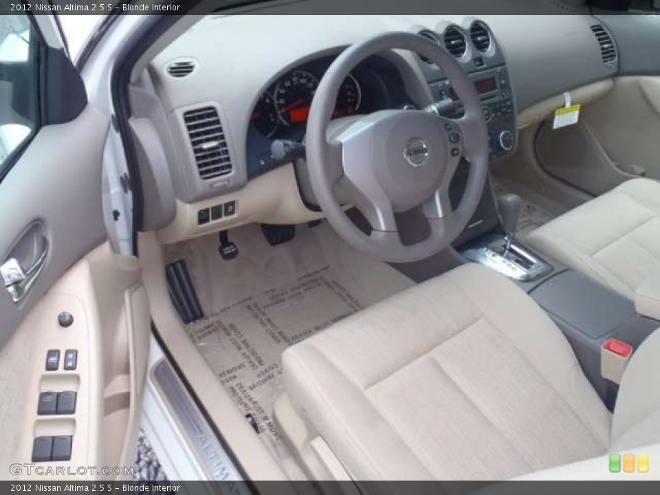 Blonde Interior Photo for the 2012 Nissan Altima 2.5 S #52259056