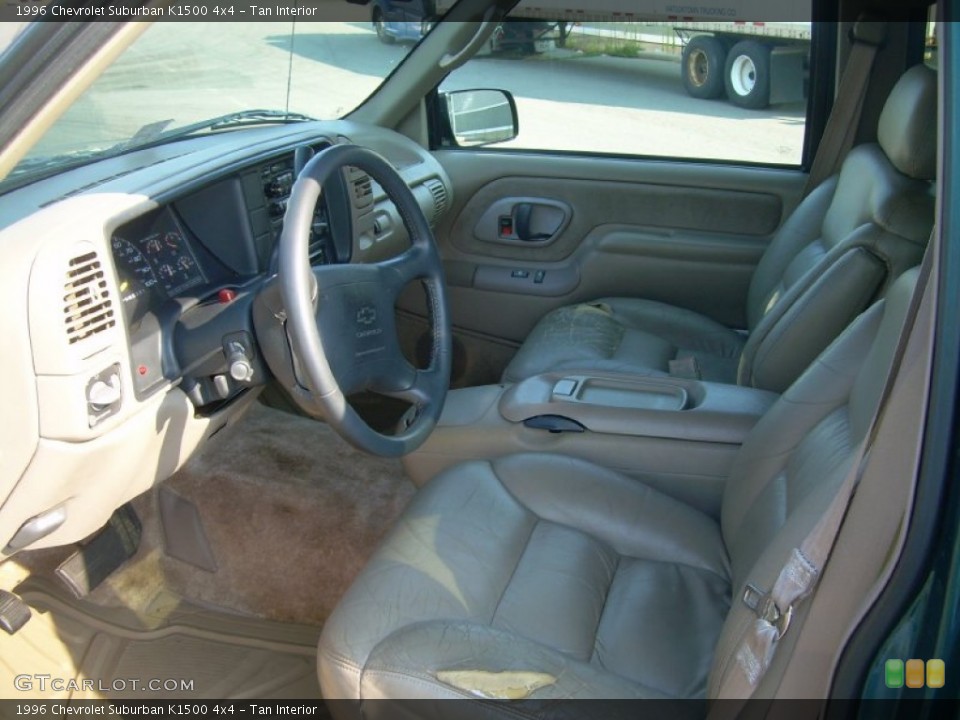 Tan Interior Photo for the 1996 Chevrolet Suburban K1500 4x4 #52259083