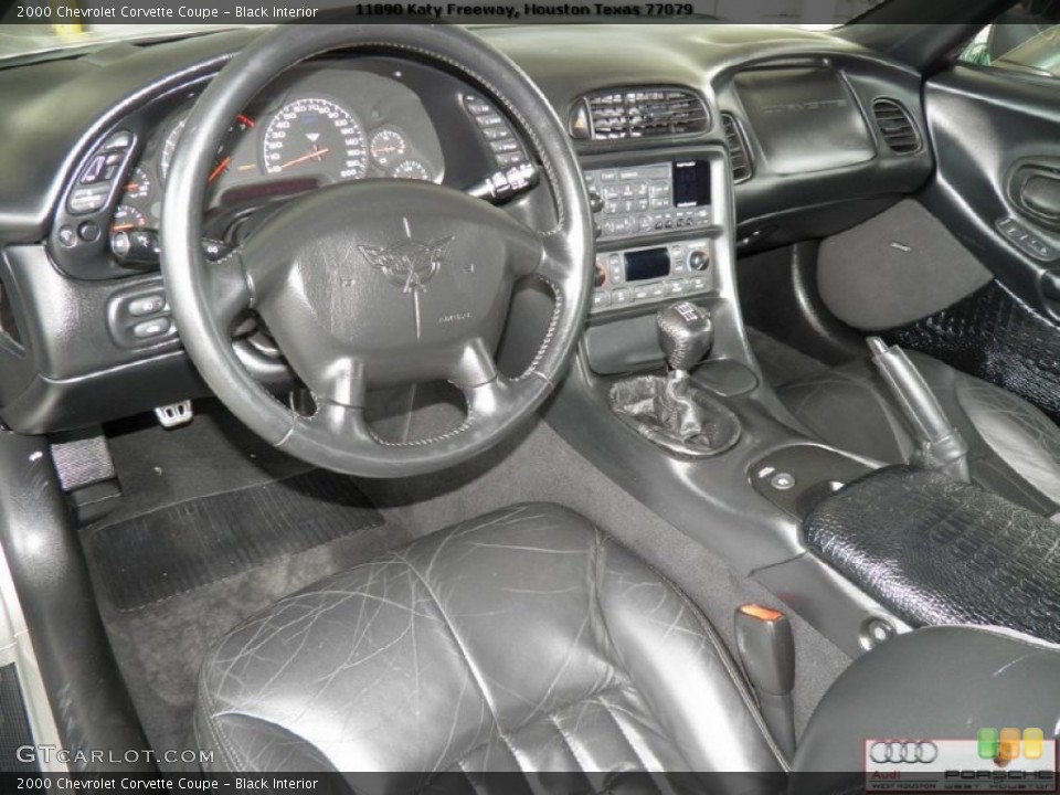 Black Interior Photo for the 2000 Chevrolet Corvette Coupe #52260124