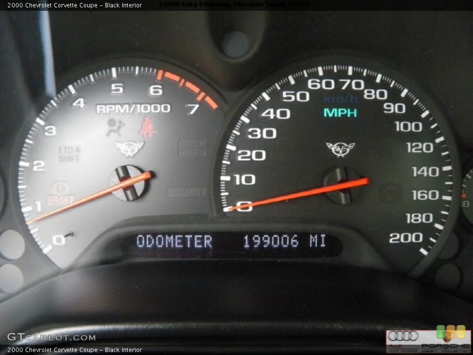 Black Interior Gauges for the 2000 Chevrolet Corvette Coupe #52260154