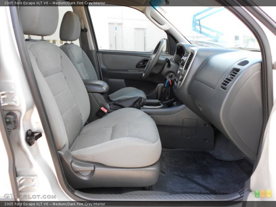 Medium/Dark Flint Grey Interior Photo for the 2005 Ford Escape XLT V6 #52260175