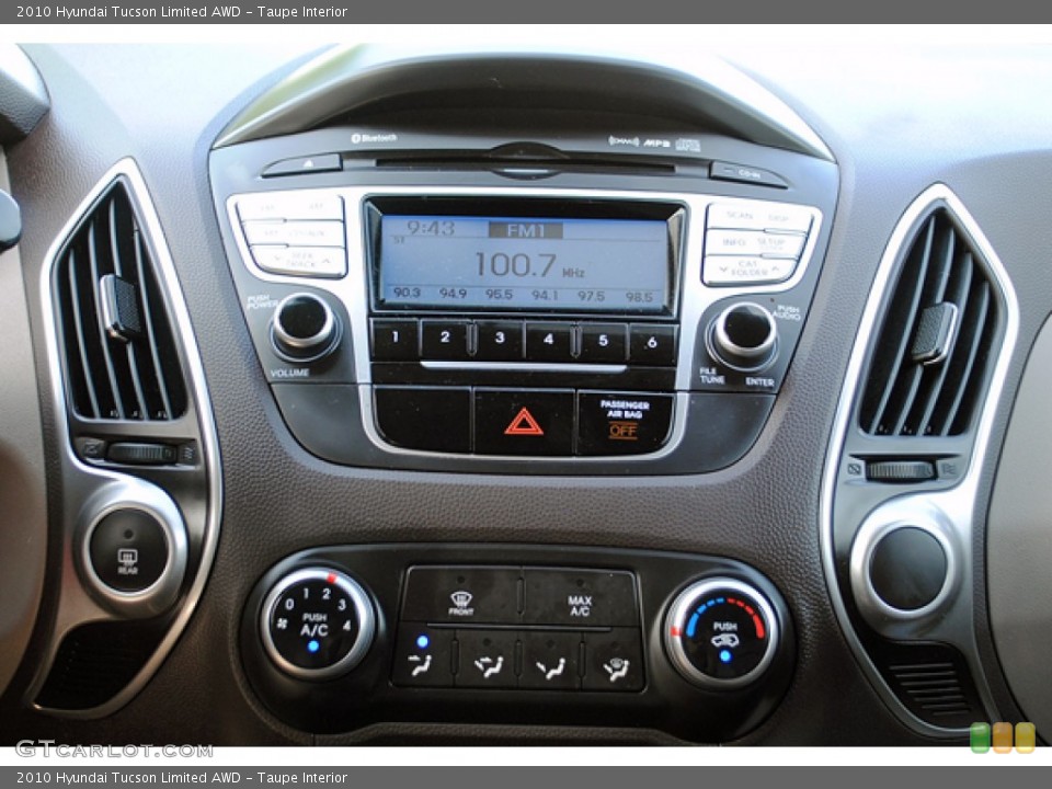 Taupe Interior Controls for the 2010 Hyundai Tucson Limited AWD #52261993