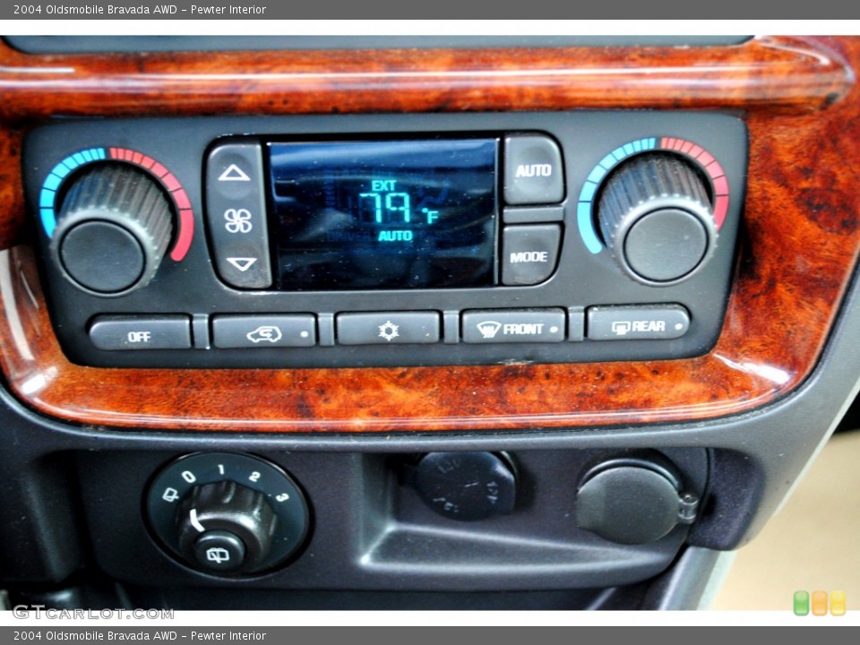 Pewter Interior Controls for the 2004 Oldsmobile Bravada AWD #52263199