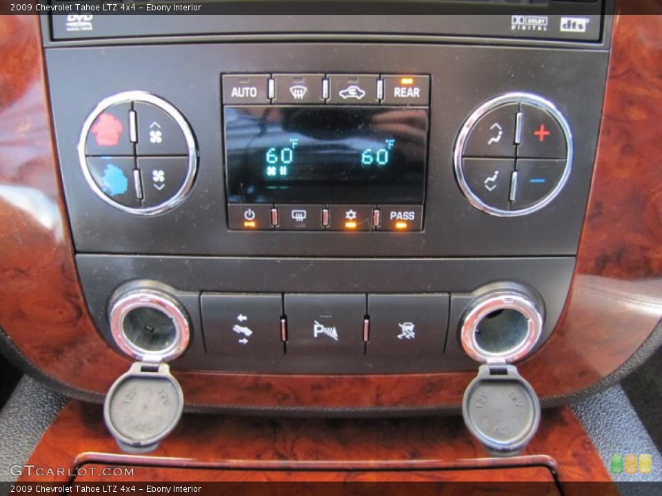 Ebony Interior Controls for the 2009 Chevrolet Tahoe LTZ 4x4 #52267174