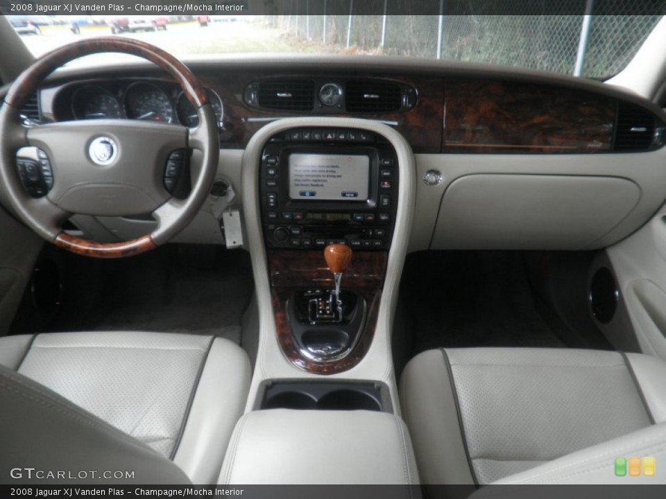 Champagne/Mocha Interior Dashboard for the 2008 Jaguar XJ Vanden Plas #52271150