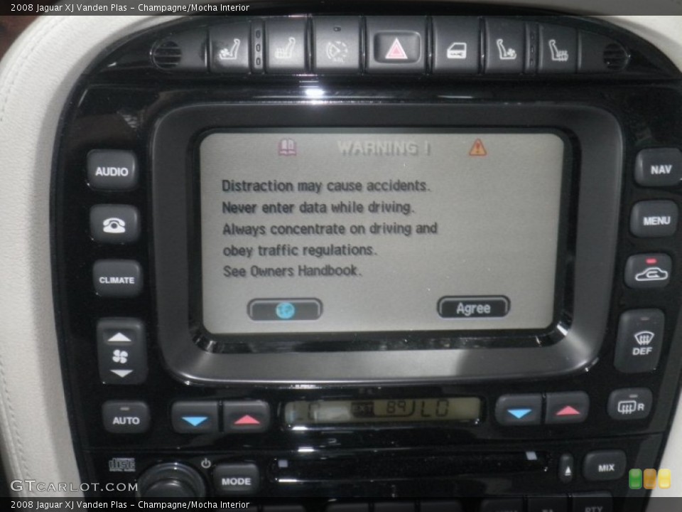 Champagne/Mocha Interior Navigation for the 2008 Jaguar XJ Vanden Plas #52271206