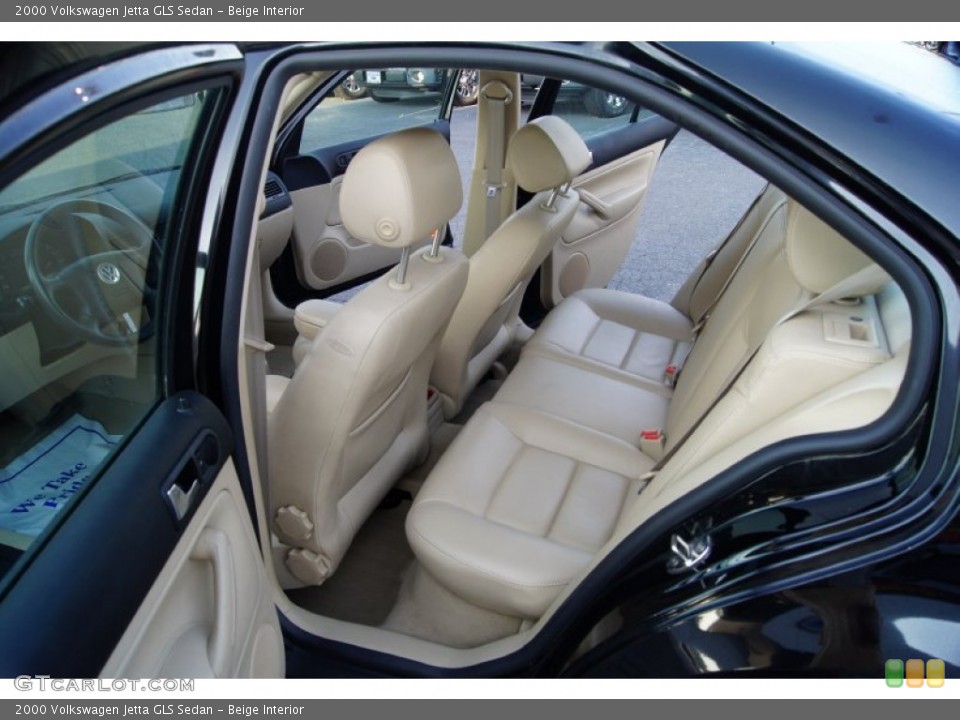 Beige Interior Photo for the 2000 Volkswagen Jetta GLS Sedan #52273108