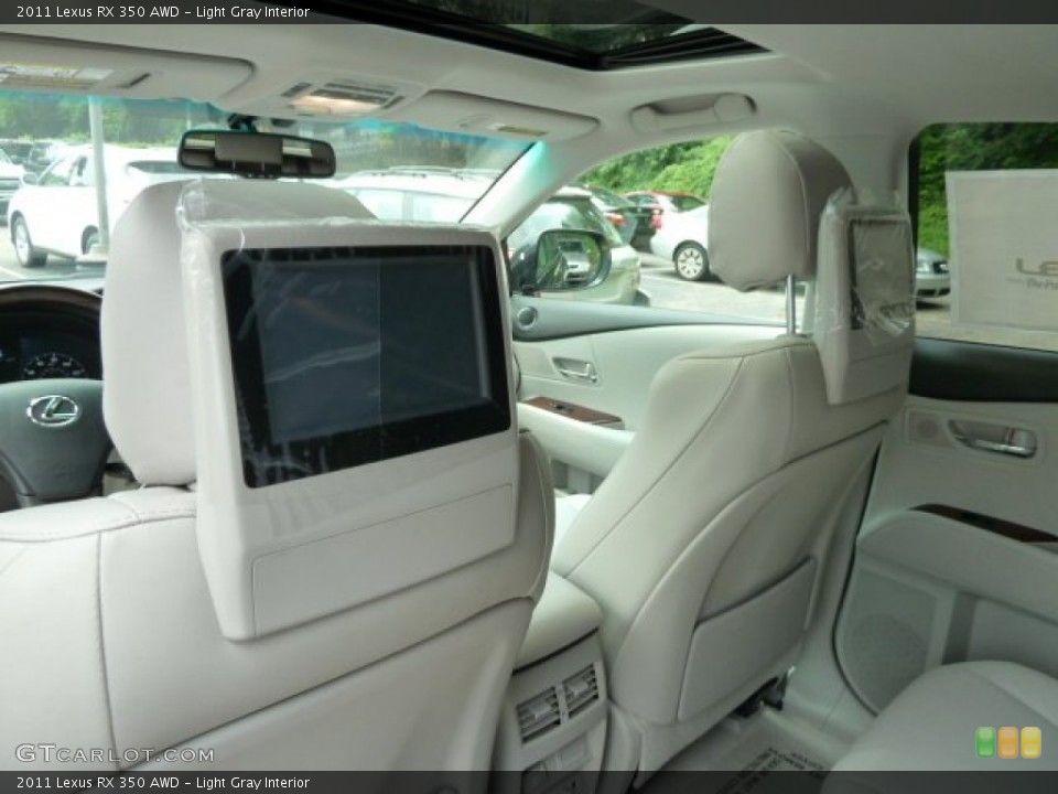 Light Gray Interior Photo for the 2011 Lexus RX 350 AWD #52281743